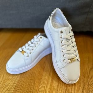 NWT Lauren Ralph Lauren Women’s Sneakers